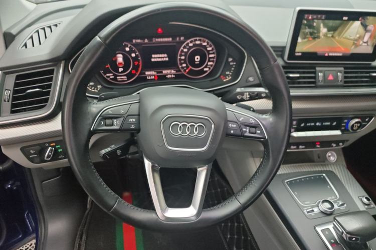 Used Audi Q5L 2018 45 TFSI Prestige Fashion Edition China V Emission Standard Steering Wheel
