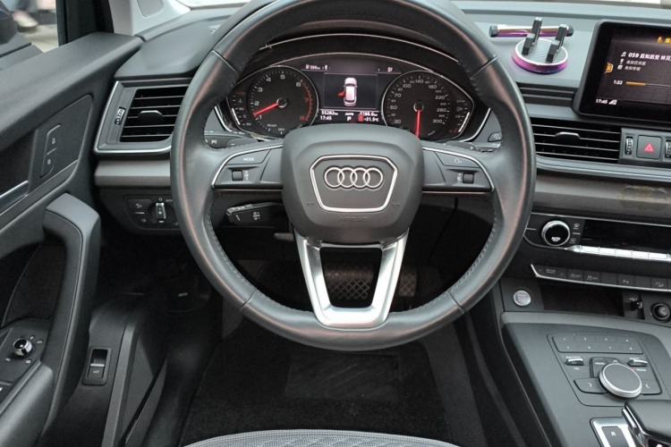 Used Audi Q5L 2018 40 TFSI Prestige Edition China V Steering Wheel