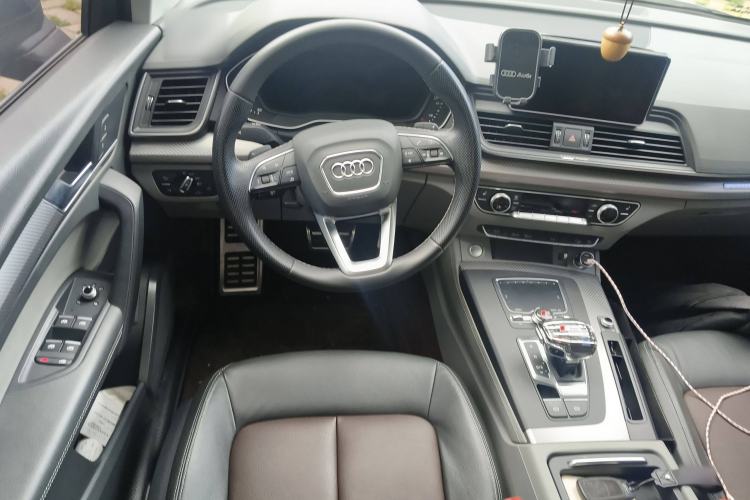 Used Audi Q5L 2018 45 TFSI Prestige Fashion Edition China VI Emission Standard Steering Wheel