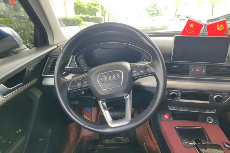 Used Audi Q5L 2018 40 TFSI Prestige Fashion Edition China V Steering Wheel