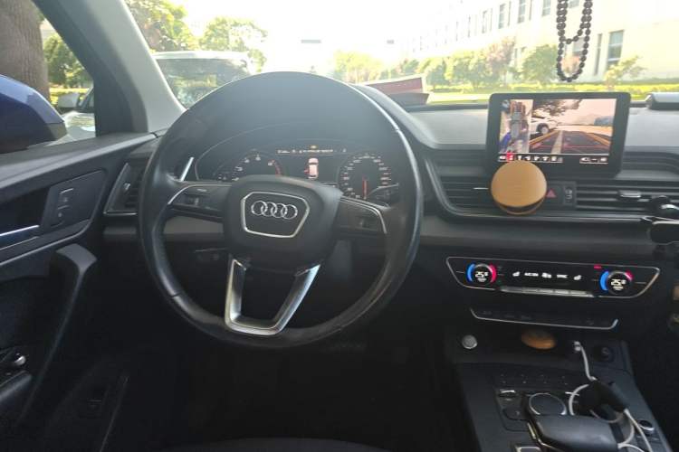 Used Audi Q5L 2018 40 TFSI Prestige Edition China VI Emission Standard Steering Wheel