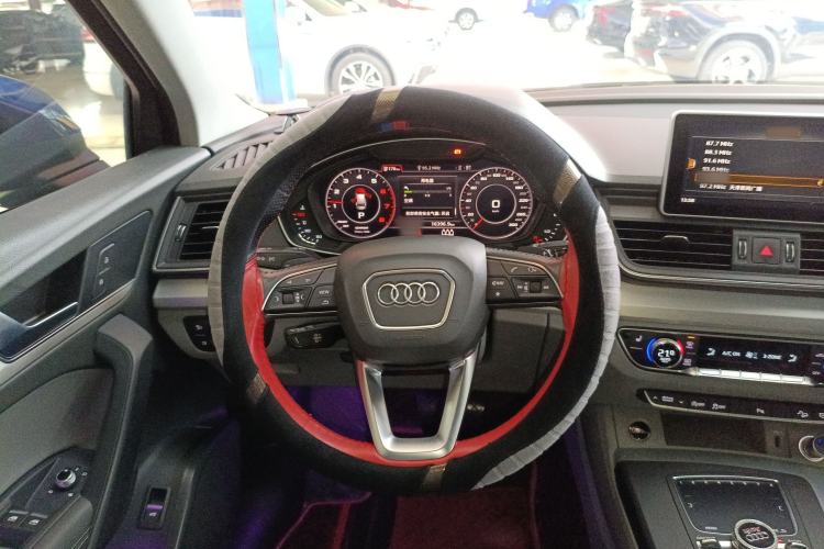 Used Audi Q5L 2018 40 TFSI Prestige Fashion Edition China V Steering Wheel