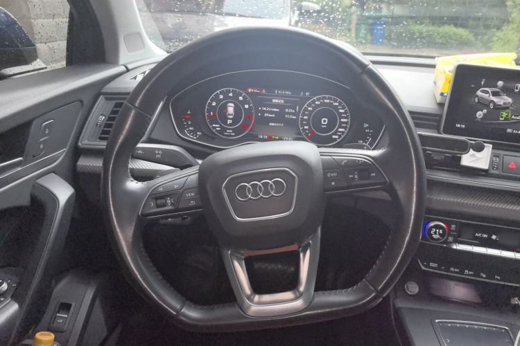 Used Audi Q5L 2018 45 TFSI Prestige Luxury Sport Model China VI Emission Standard Steering Wheel