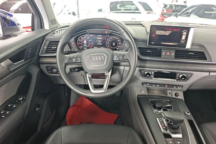 Used Audi Q5L 2018 45 TFSI Prestige Elegant Version China V Steering Wheel