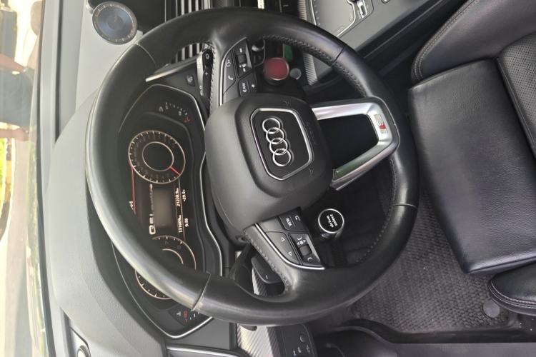 Used Audi Q5L 2018 45 TFSI Prestige Fashion Edition China VI Emission Standard Steering Wheel