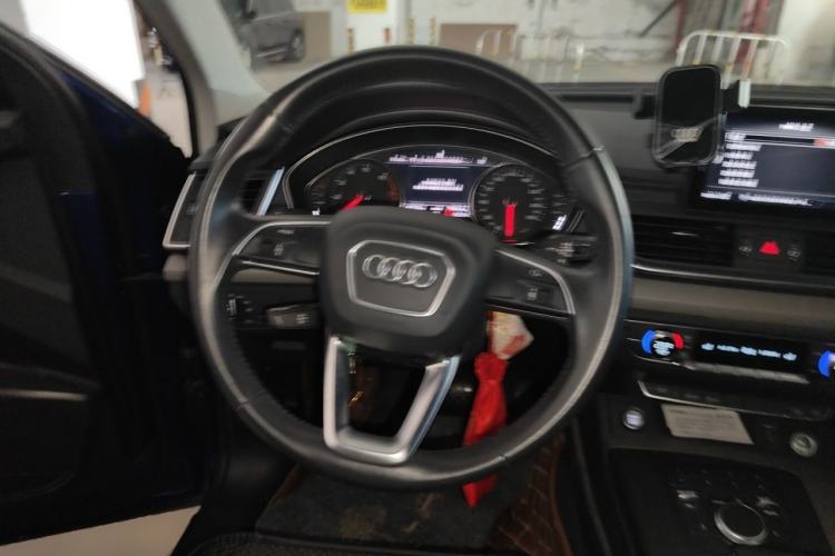 Used Audi Q5L 2018 40 TFSI Prestige Edition China V Steering Wheel