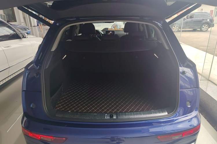 Used Audi Q5L 2018 40 TFSI Prestige Fashion Edition China V Trunk