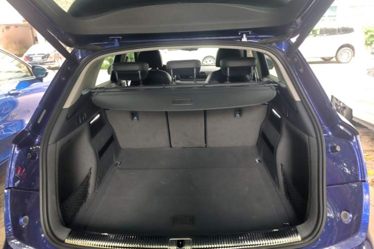 Used Audi Q5L 2018 40 TFSI Prestige Fashion Edition China VI Trunk