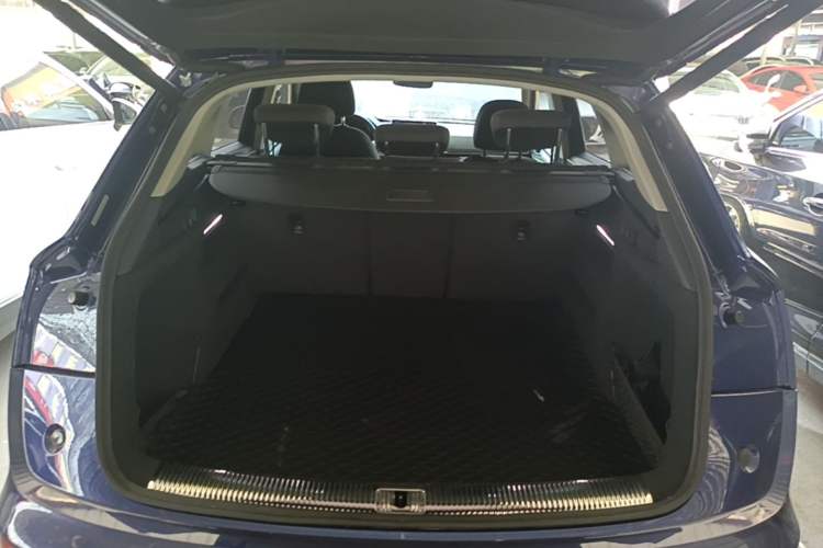 Used Audi Q5L 2018 40 TFSI Prestige Edition China V Trunk