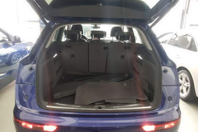 Used Audi Q5L 2018 45 TFSI Prestige Fashion Edition China V Emission Standard Trunk
