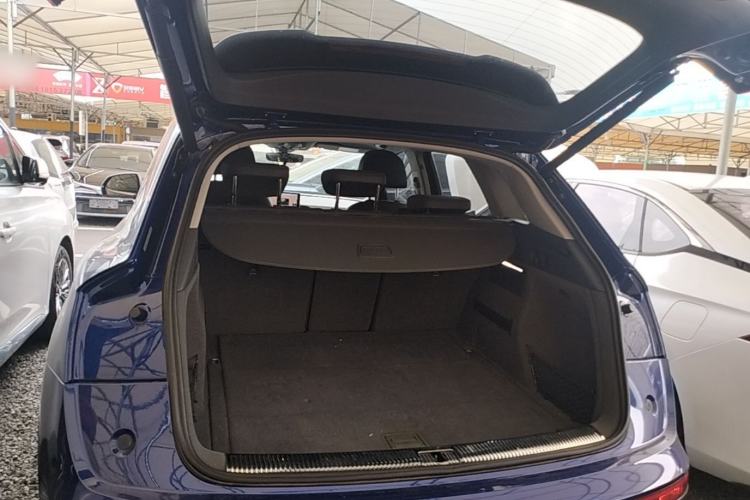 Used Audi Q5L 2018 40 TFSI Prestige Fashion Edition China VI Trunk