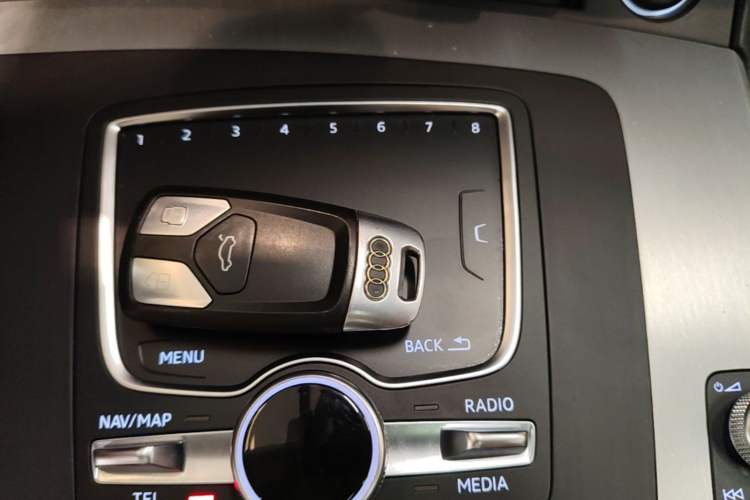 Used Audi Q5L 2018 40 TFSI Prestige Fashion Edition China V Vehicle Key