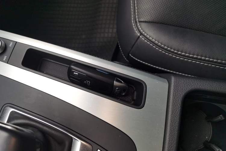Used Audi Q5L 2018 40 TFSI Prestige Fashion Edition China VI Vehicle Key