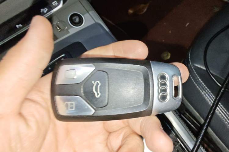 Used Audi Q5L 2018 40 TFSI Prestige Fashion Edition China V Vehicle Key