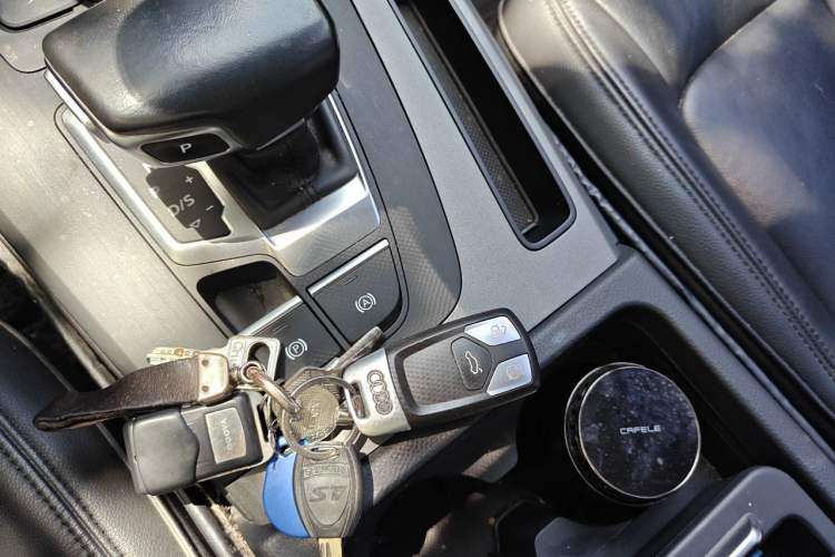 Used Audi Q5L 2018 40 TFSI Prestige Edition China V Vehicle Key
