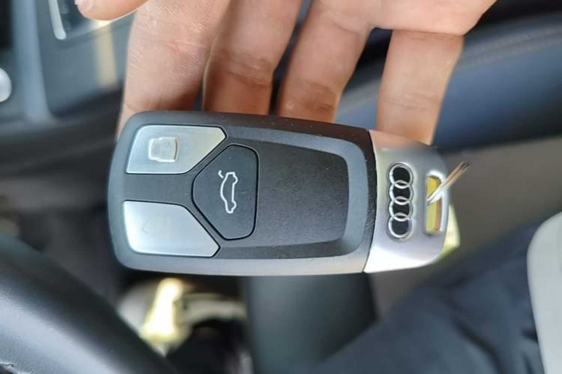 Used Audi Q5L 2018 40 TFSI Prestige Fashion Edition China V Vehicle Key