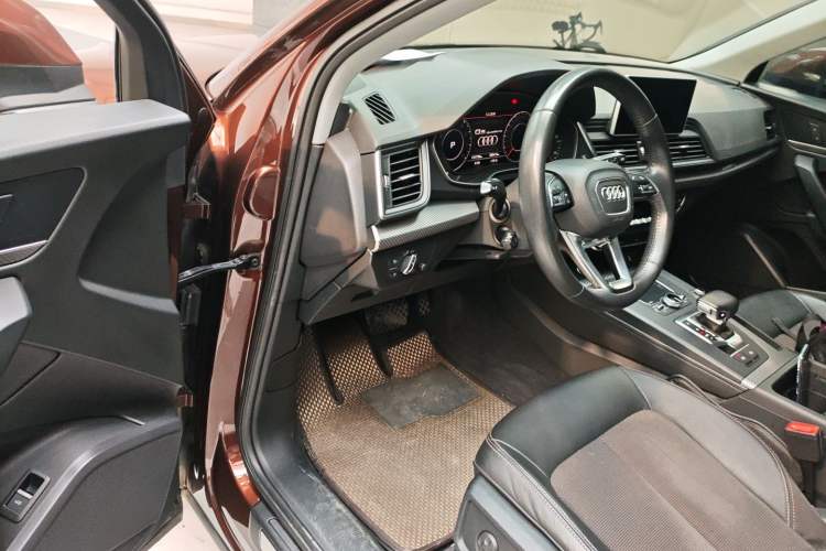 Used Audi Q5L 2018 45 TFSI Prestige Fashion Edition China V Emission Standard Driver Seat
