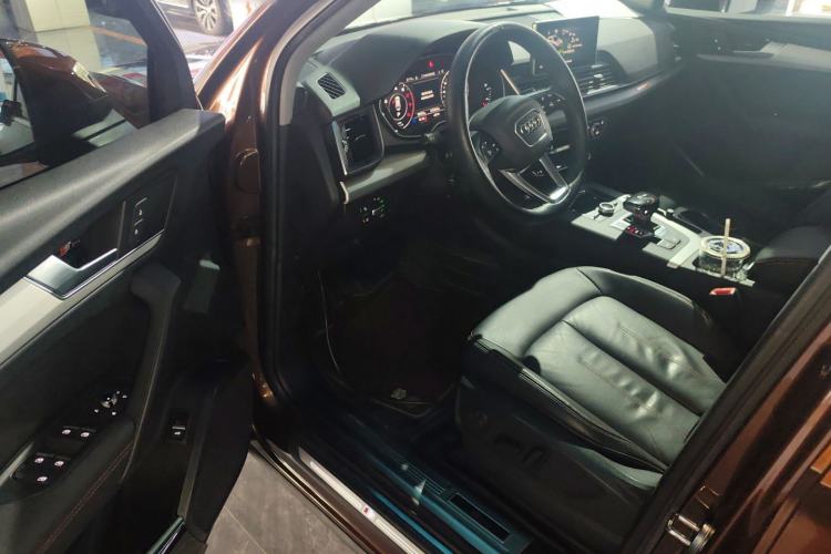 Used Audi Q5L 2018 40 TFSI Prestige Fashion Edition China V Driver Seat