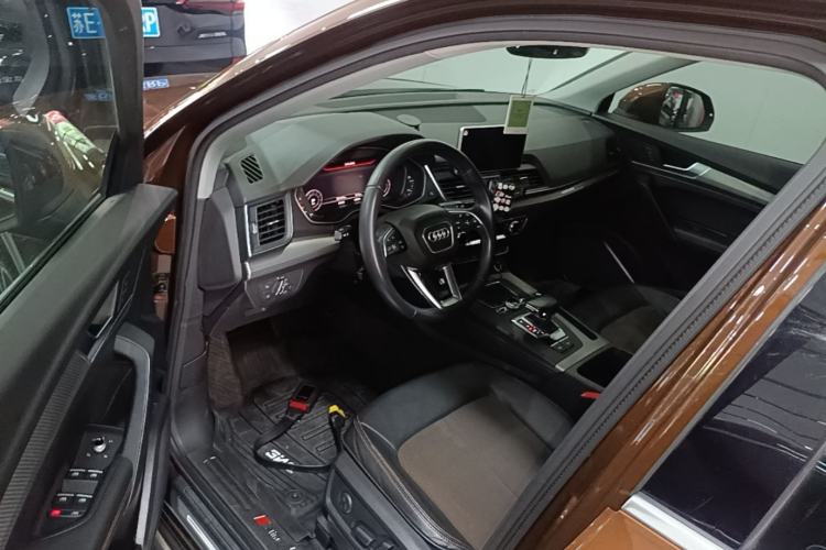 Used Audi Q5L 2018 45 TFSI Prestige Fashion Edition China V Emission Standard Driver Seat