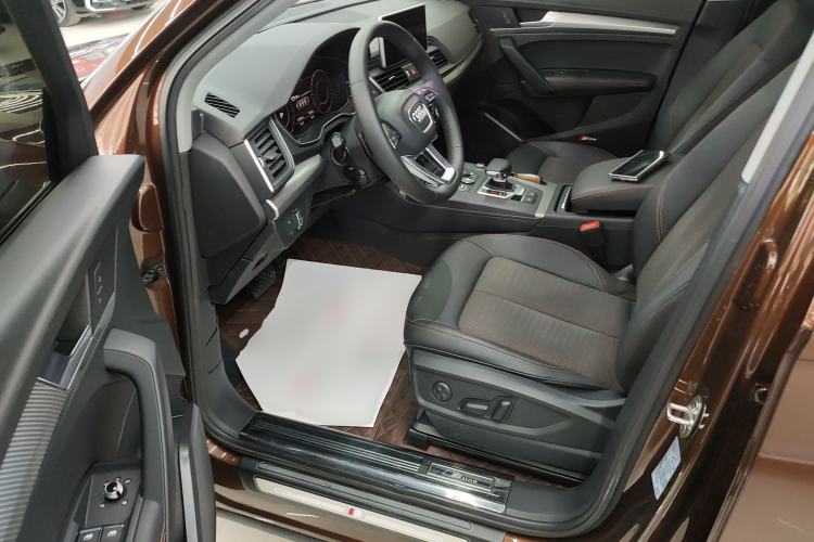Used Audi Q5L 2018 45 TFSI Prestige Fashion Edition China V Emission Standard Driver Seat