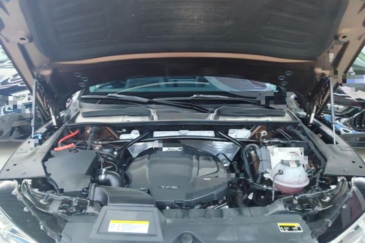 Used Audi Q5L 2018 40 TFSI Prestige Fashion Edition China V Engine Bay