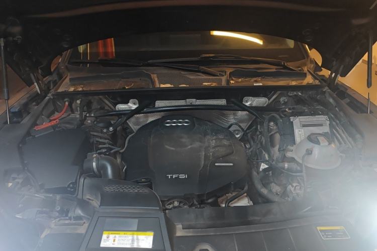 Used Audi Q5L 2018 40 TFSI Prestige Fashion Edition China V Engine Bay