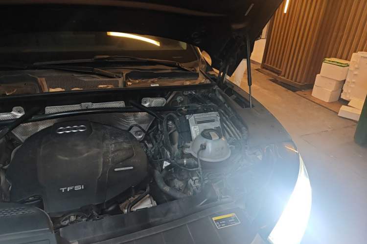 Used Audi Q5L 2018 40 TFSI Prestige Fashion Edition China V Engine Bay Left