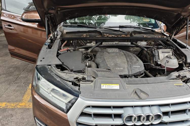 Used Audi Q5L 2018 40 TFSI Prestige Fashion Edition China VI Engine Bay Right