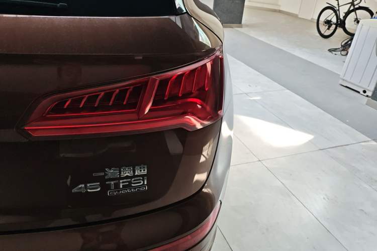 Used Audi Q5L 2018 45 TFSI Prestige Fashion Edition China V Emission Standard Exterior 3