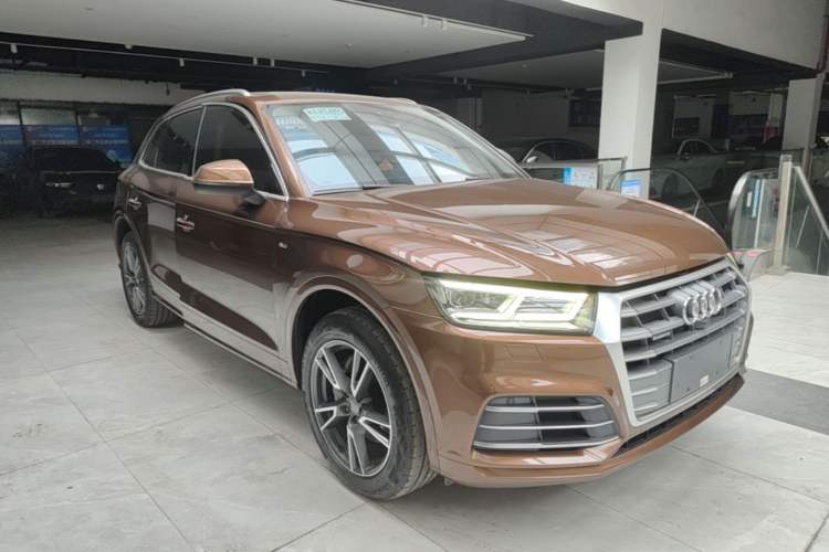 Used Audi Q5L 2018 45 TFSI Prestige Fashion Edition China V Emission Standard Front Right 45 Deg