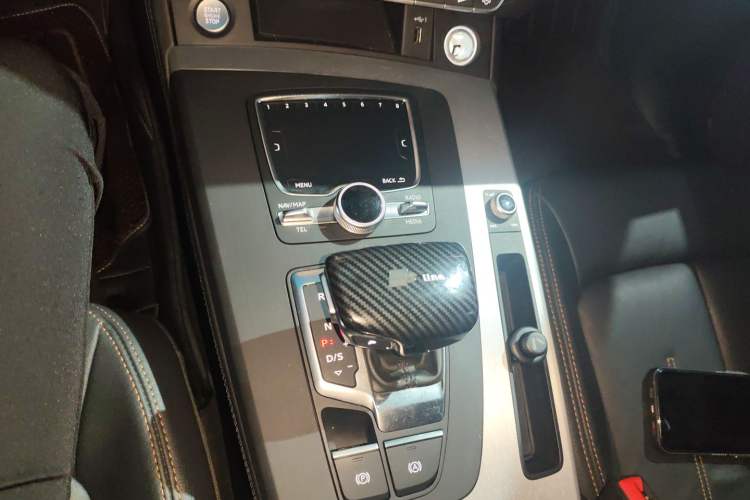 Used Audi Q5L 2018 40 TFSI Prestige Fashion Edition China V Gear Lever