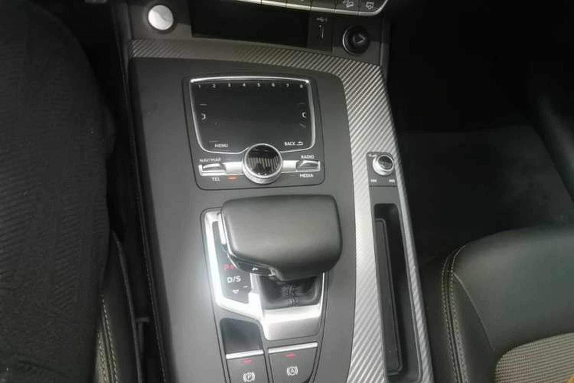 Used Audi Q5L 2018 45 TFSI Prestige Fashion Edition China V Emission Standard Gear Lever