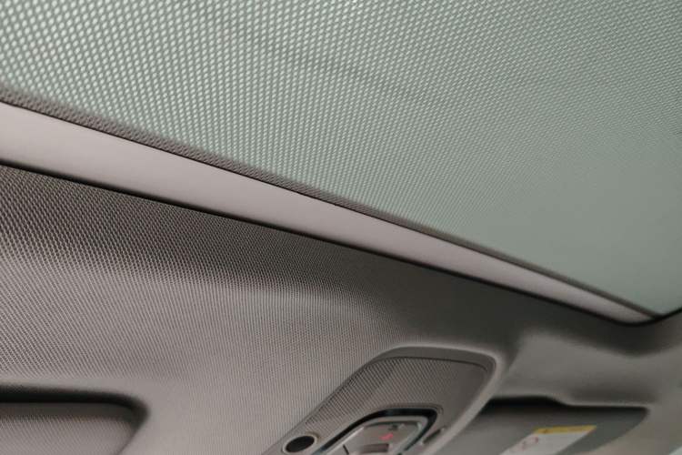 Used Audi Q5L 2018 45 TFSI Prestige Fashion Edition China V Emission Standard Headliner