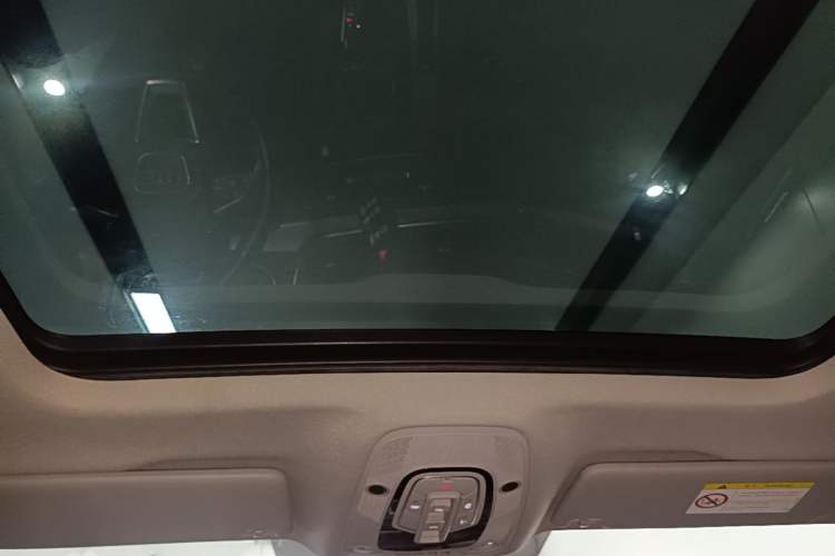Used Audi Q5L 2018 45 TFSI Prestige Fashion Edition China V Emission Standard Headliner