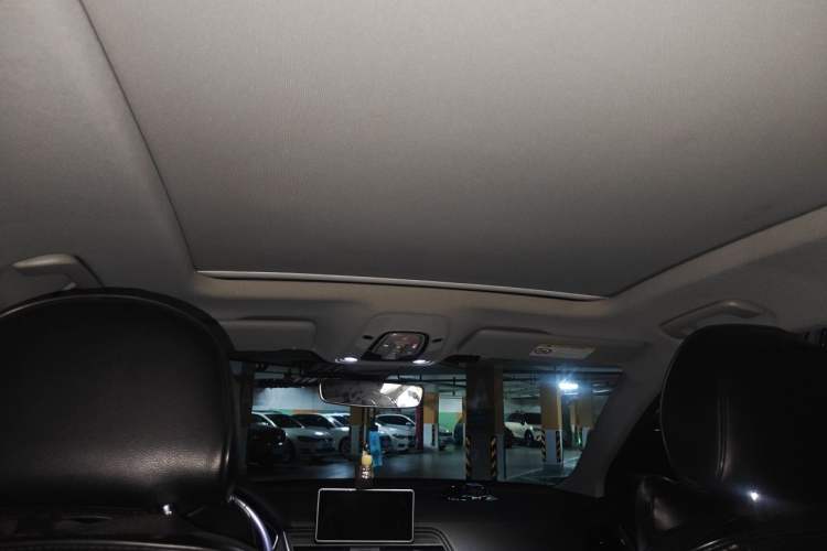 Used Audi Q5L 2018 40 TFSI Prestige Fashion Edition China V Headliner