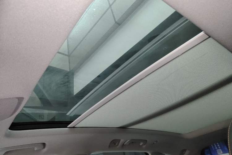 Used Audi Q5L 2018 45 TFSI Prestige Fashion Edition China V Emission Standard Headliner
