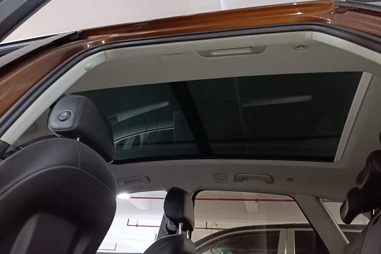 Used Audi Q5L 2018 40 TFSI Prestige Fashion Edition China V Headliner