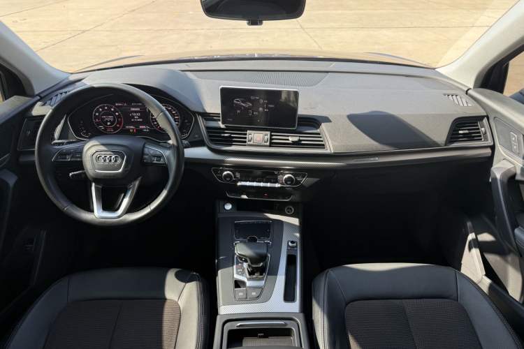 Used Audi Q5L 2018 45 TFSI Prestige Fashion Edition China V Emission Standard Interior 1