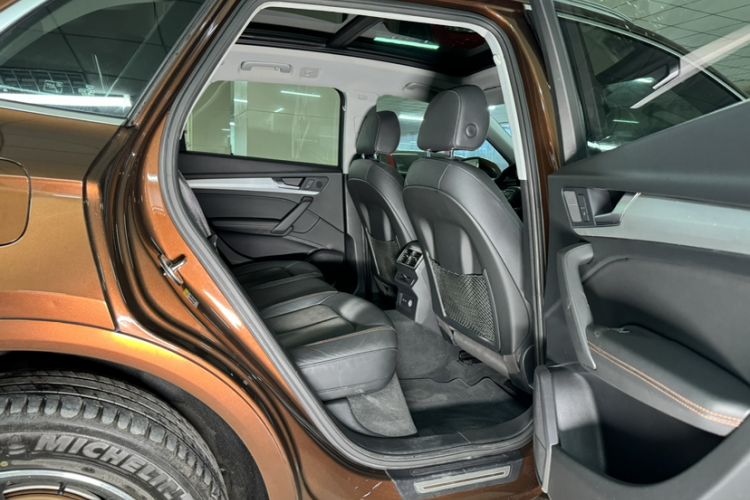 Used Audi Q5L 2018 40 TFSI Prestige Fashion Edition China V Interior 14