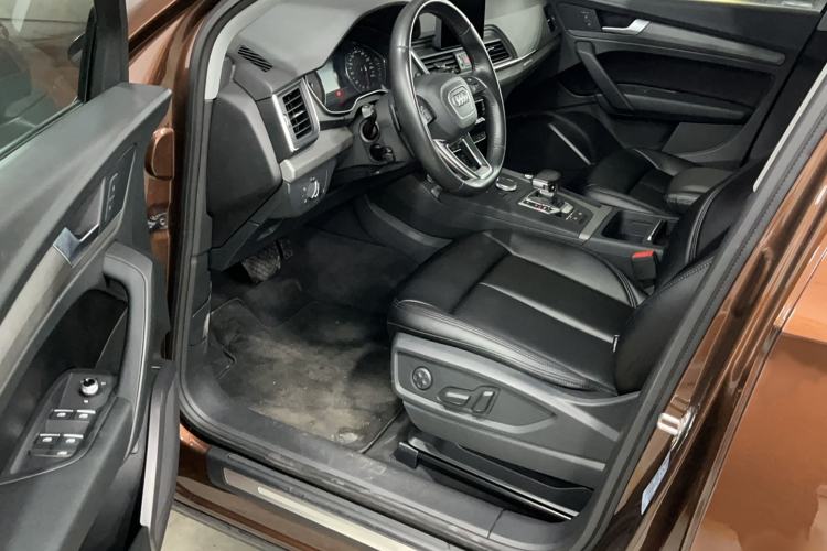 Used Audi Q5L 2018 40 TFSI Prestige Edition China V Interior 2