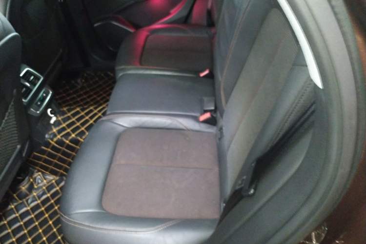 Used Audi Q5L 2018 40 TFSI Prestige Fashion Edition China V Interior 4