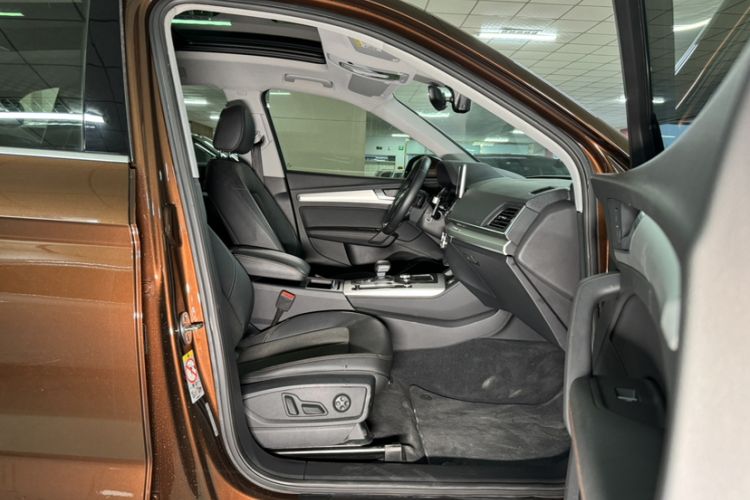 Used Audi Q5L 2018 40 TFSI Prestige Fashion Edition China V Interior 5