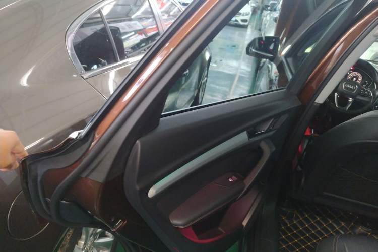 Used Audi Q5L 2018 40 TFSI Prestige Fashion Edition China V Interior 8