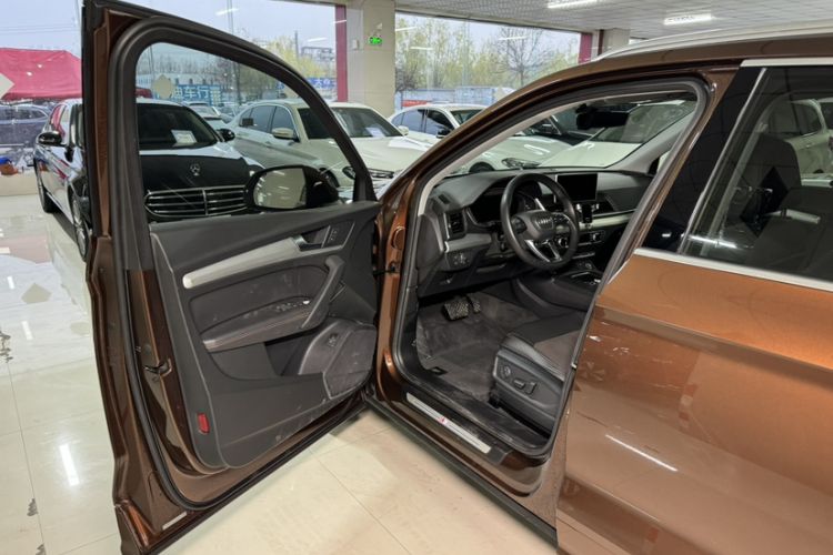 Used Audi Q5L 2018 40 TFSI Prestige Fashion Edition China V Interior 9