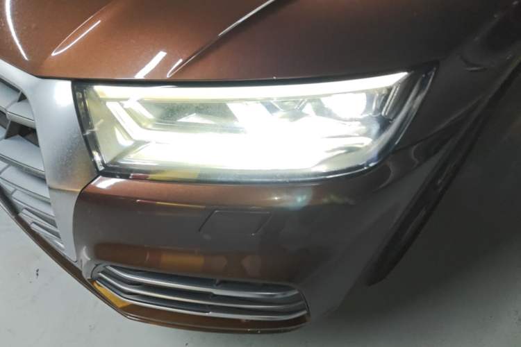 Used Audi Q5L 2018 45 TFSI Prestige Fashion Edition China VI Emission Standard Left Front Headlight