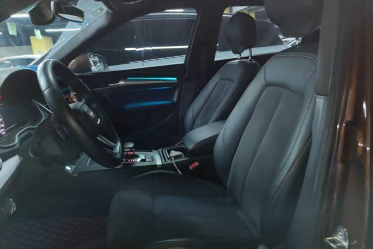 Used Audi Q5L 2018 45 TFSI Prestige Fashion Edition China VI Emission Standard Left Front Seat