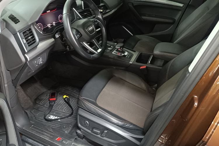 Used Audi Q5L 2018 45 TFSI Prestige Fashion Edition China V Emission Standard Left Front Seat
