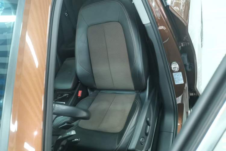 Used Audi Q5L 2018 45 TFSI Prestige Fashion Edition China V Emission Standard Left Front Seat