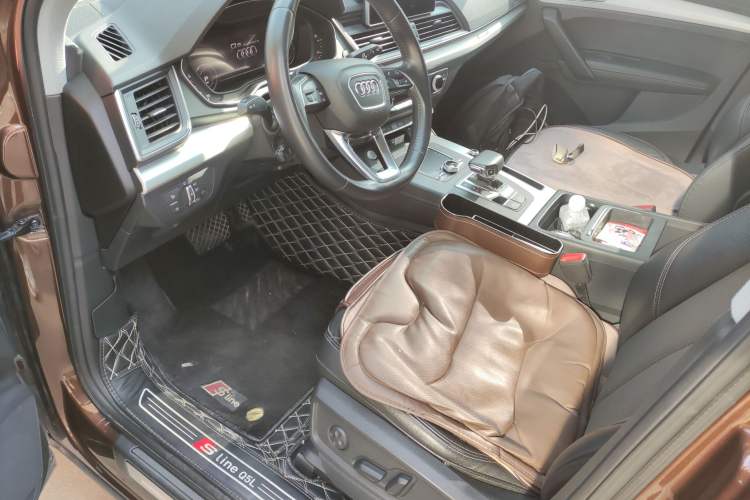 Used Audi Q5L 2018 40 TFSI Prestige Fashion Edition China V Left Front Seat