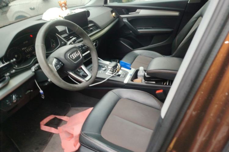 Used Audi Q5L 2018 40 TFSI Prestige Fashion Edition China VI Left Front Seat